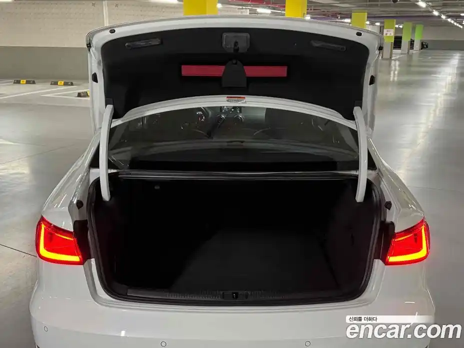 Audi A3 2015 2.0 Автомат в Москве № 159947, фото 3