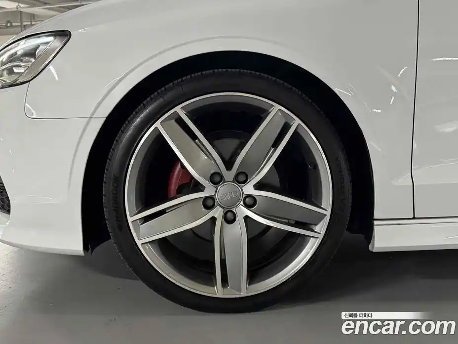 Audi A3 2015 2.0 Автомат в Москве № 159947, фото 4