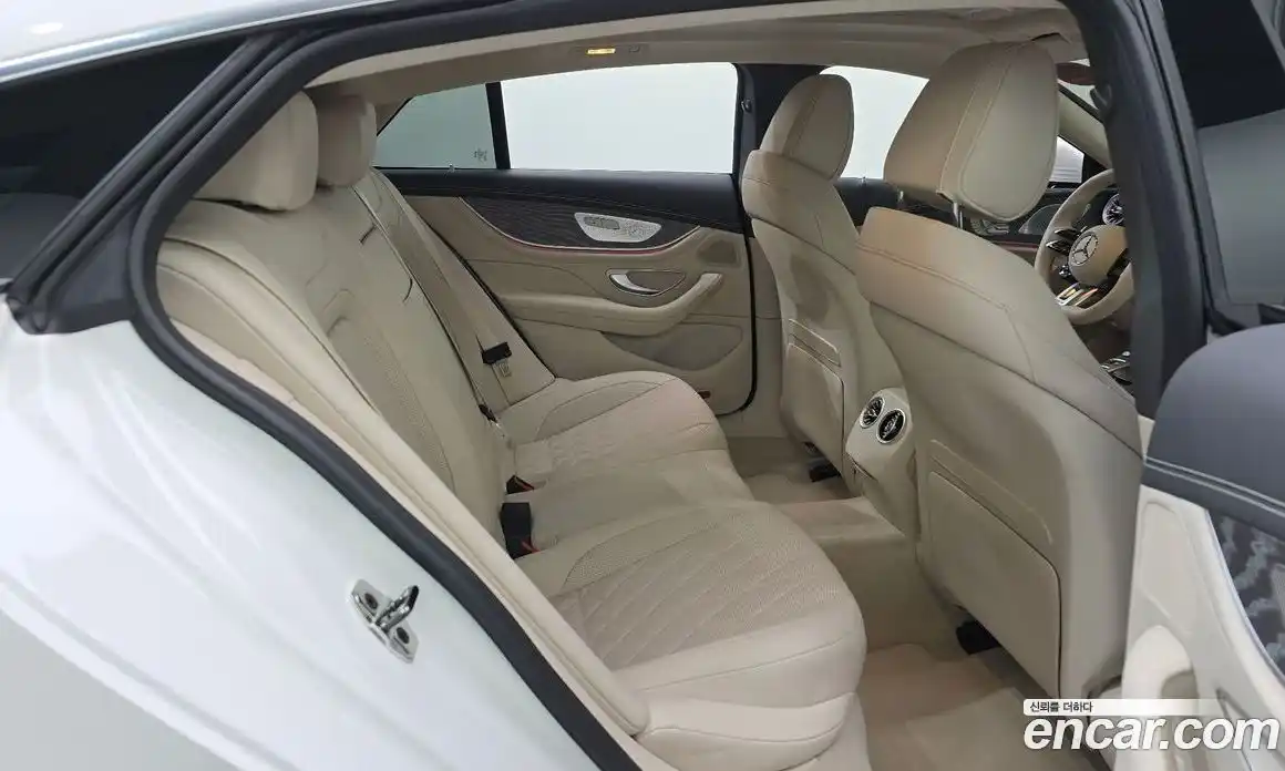 Mercedes-Benz AMG GT 2025 3.0 Автомат в Москве № 160025, фото 9