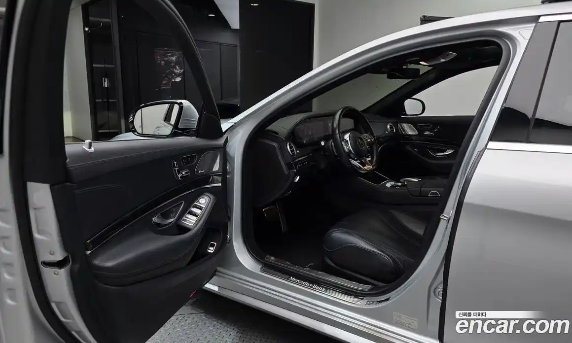 Mercedes-Benz S-Class 2018 2.9 Автомат в Москве № 160344, фото 17