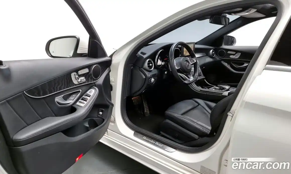 Mercedes-Benz C-Class 2017 2.0 Автомат в Москве № 161038, фото 15