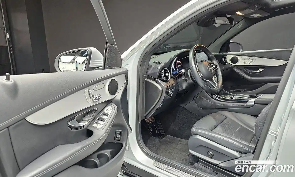 Mercedes-Benz GLC-Class 2020 1.9 Автомат в Москве № 161507, фото 19