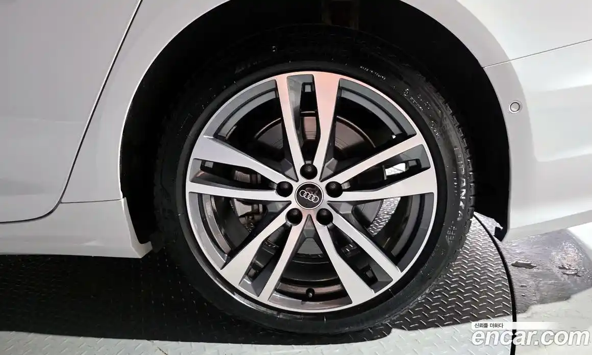 Audi A6 2023 2.0 Автомат в Москве № 162389, фото 11