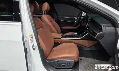 Audi A6 2023 2.0 Автомат в Москве № 162389, миниатюра 8