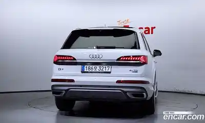 Audi Q7 2023 3.0 Автомат в Москве № 162604, миниатюра 2