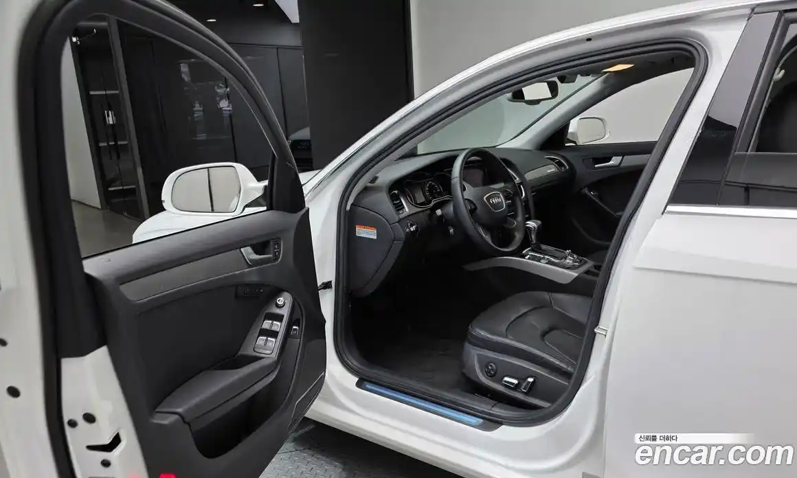 Audi A4 2013 2.0 Автомат в Москве № 162762, фото 14