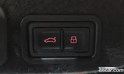 Audi A8 2015 4.1 Автомат в Москве № 163742, миниатюра 9