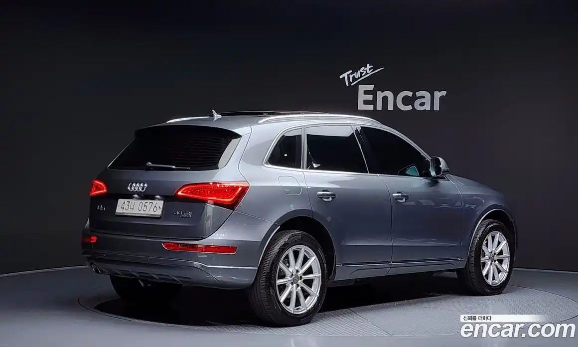 Audi Q5 2016 2.0 Автомат в Москве № 163745, фото 4