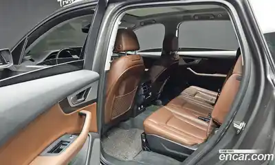 Audi Q7 2019 2.0 Автомат в Москве № 163865, миниатюра 6