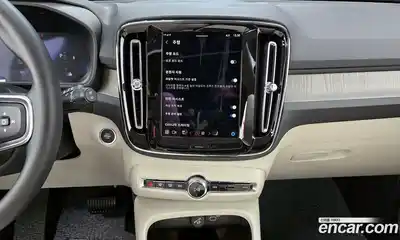 Volvo XC40 2024 2.0 Автомат в Москве № 164131, миниатюра 11