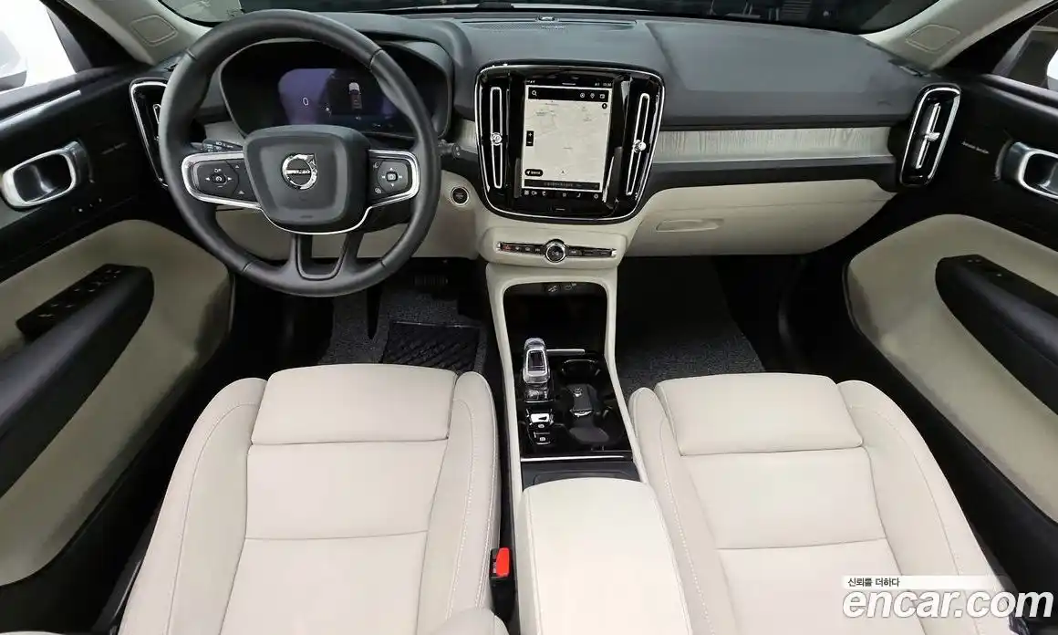 Volvo XC40 2024 2.0 Автомат в Москве № 164131, фото 5