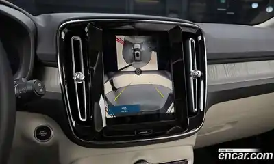 Volvo XC40 2024 2.0 Автомат в Москве № 164131, миниатюра 10