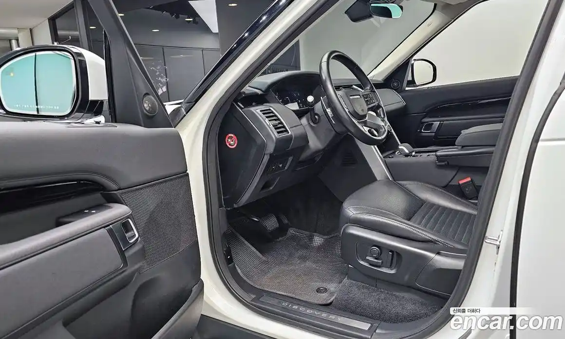 Land Rover Discovery 2022 3.0 Автомат в Москве № 166246, фото 10