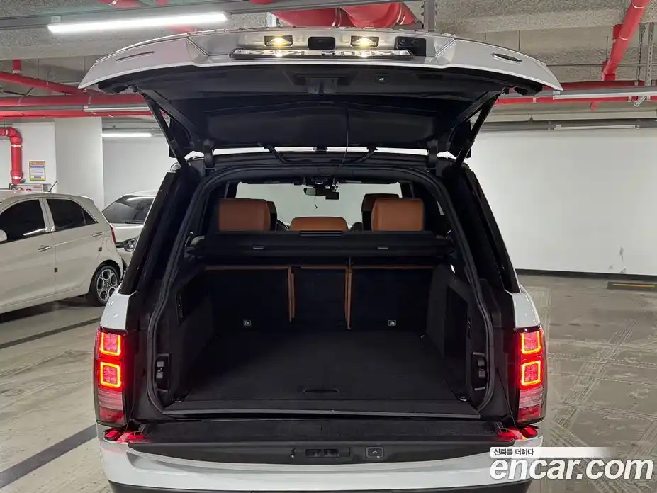 Land Rover Range-Rover 2017 5.0 Автомат в Москве № 166822, фото 5