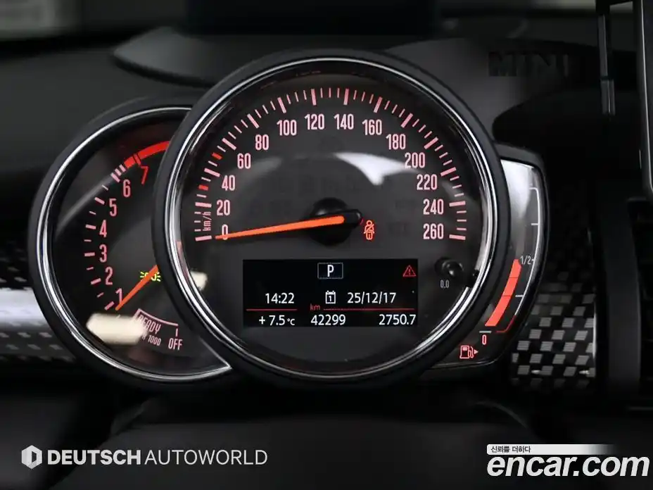 Mini Cooper Convertible 2019 2.0 Автомат в Москве № 167459, фото 8