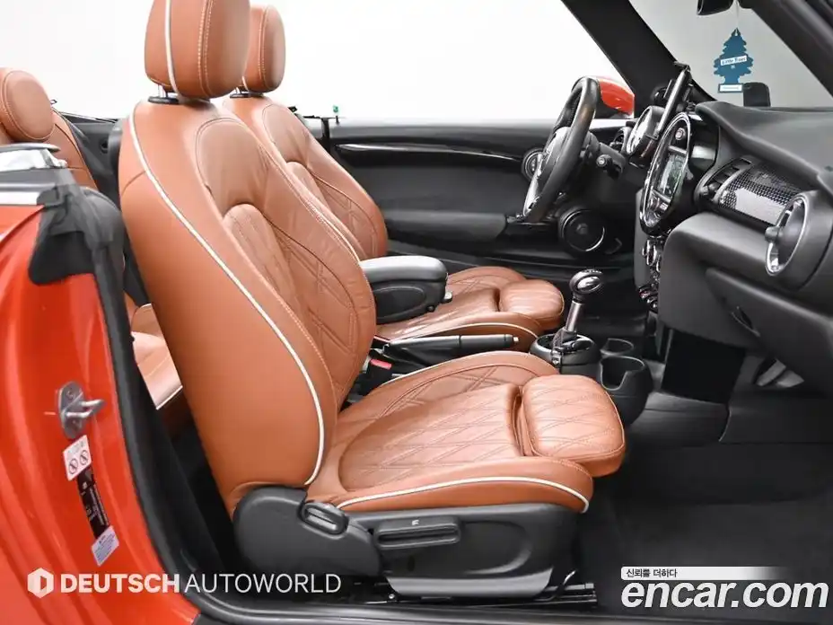 Mini Cooper Convertible 2019 2.0 Автомат в Москве № 167459, фото 10