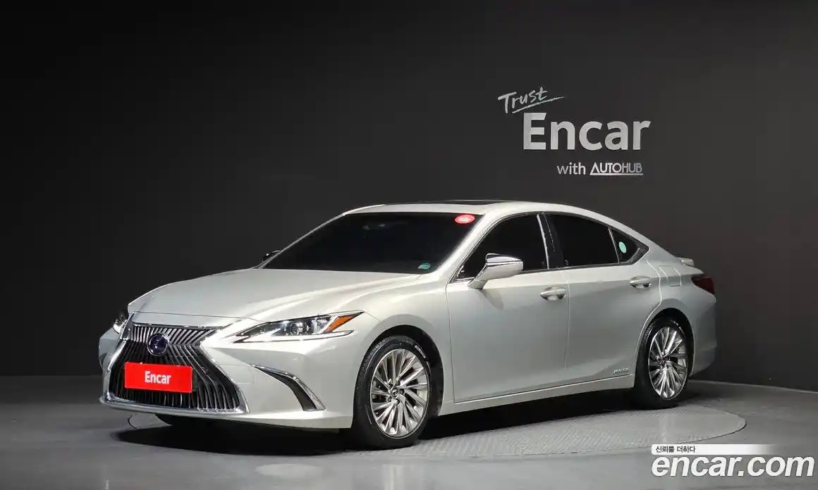 Lexus ES 2020 2.5 Автомат в Москве № 168079, фото 7