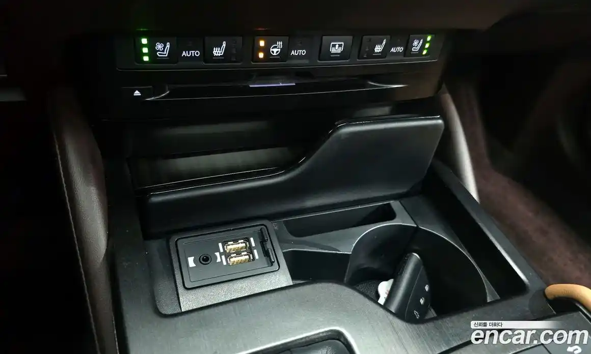 Lexus ES 2019 2.5 Автомат в Москве № 168269, фото 17