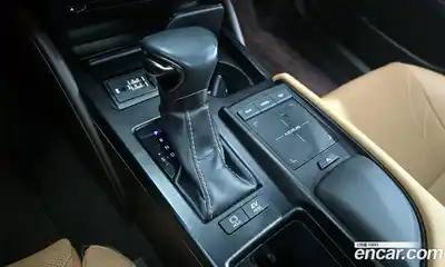 Lexus ES 2019 2.5 Автомат в Москве № 168269, миниатюра 9