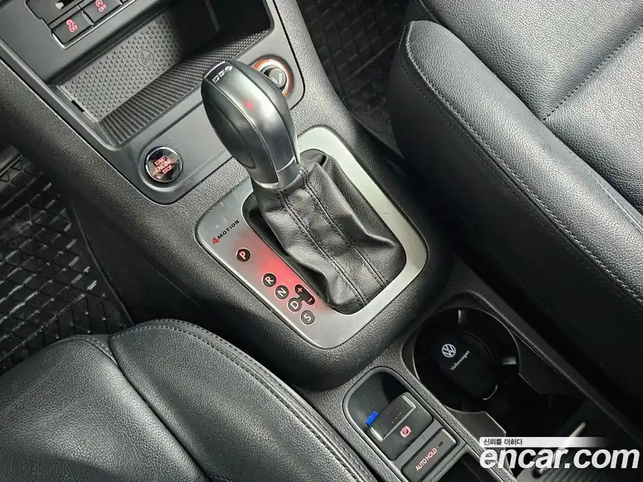 Volkswagen Tiguan 2015 2.0 Автомат в Москве № 169193, фото 9