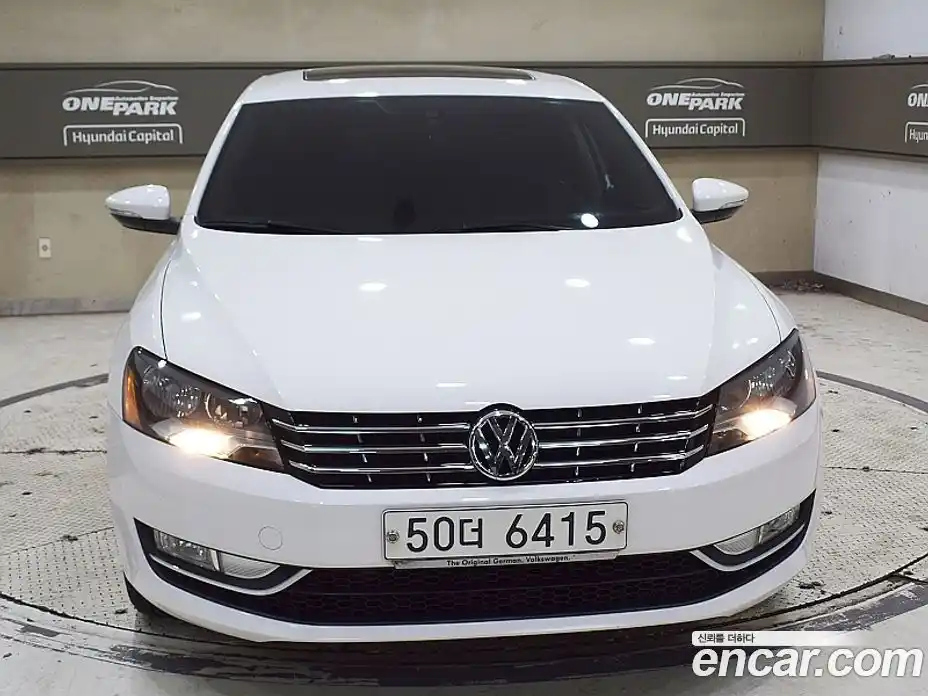 Volkswagen Passat 2015 1.8 Автомат в Москве № 169272, фото 11