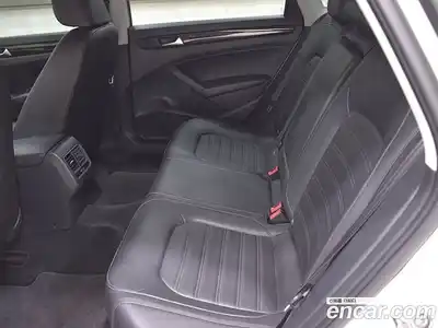 Volkswagen Passat 2015 1.8 Автомат в Москве № 169272, миниатюра 4