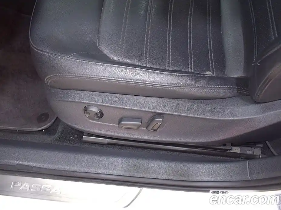 Volkswagen Passat 2015 1.8 Автомат в Москве № 169272, фото 5