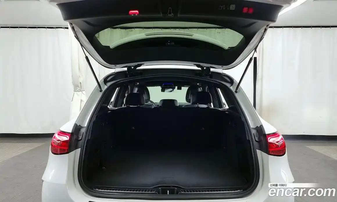 Mercedes-Benz GLC-Class 2024 2.0 Автомат в Москве № 174934, фото 13