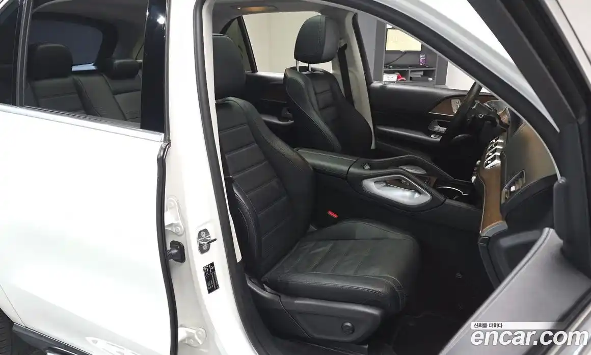 Mercedes-Benz GLE-Class 2021 3.0 Автомат в Москве № 177651, фото 18