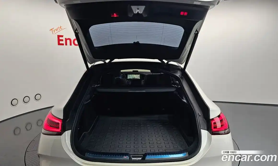 Mercedes-Benz GLE-Class 2023 2.9 Автомат в Москве № 178390, фото 11