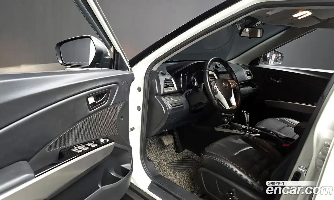 SsangYong TIBOLI 2016 1.6 Автомат в Москве № 181502, фото 12