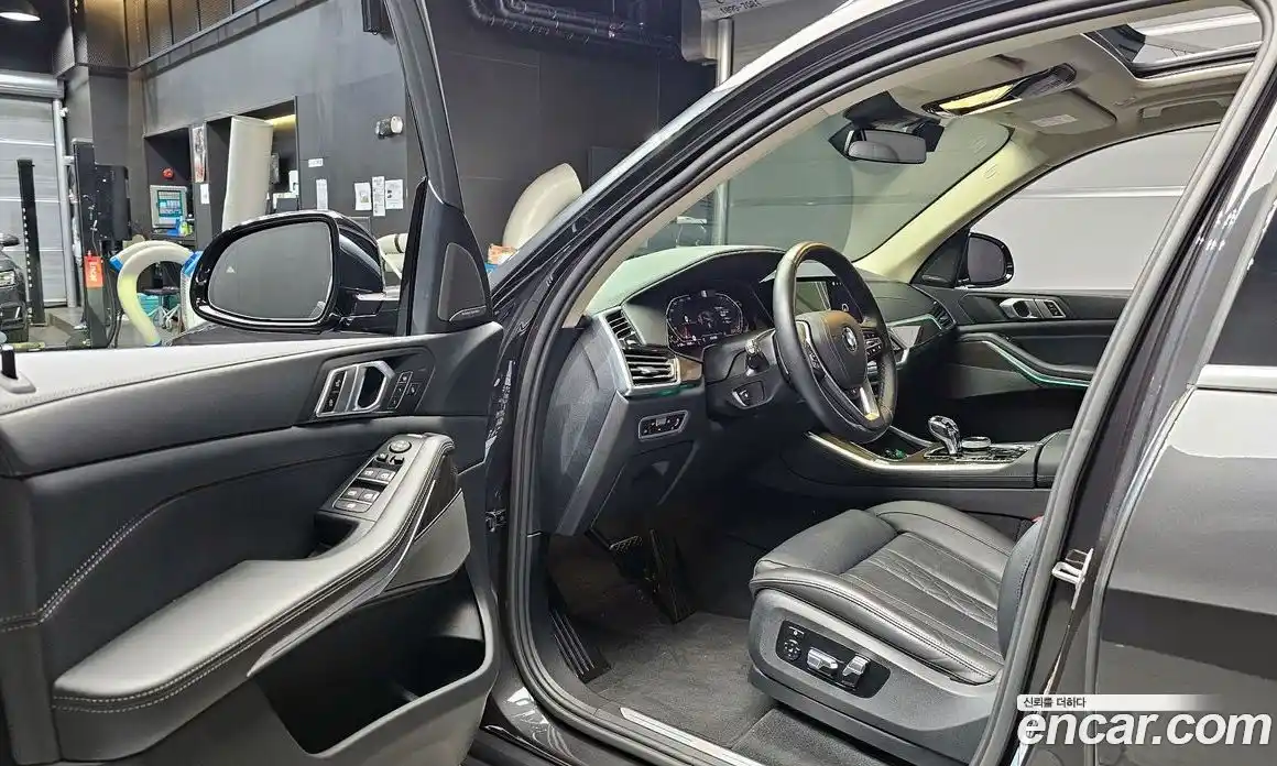 BMW X5 2023 3.0 Автомат в Москве № 187785, фото 11