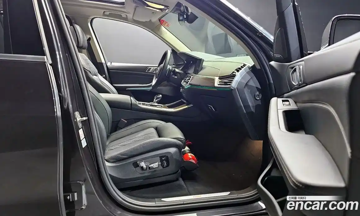 BMW X5 2023 3.0 Автомат в Москве № 187785, фото 3