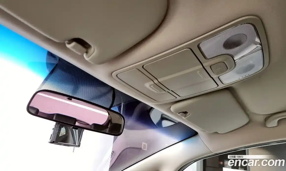 Kia Carens 2017 2.0 Автомат в Москве № 18838, фото 13