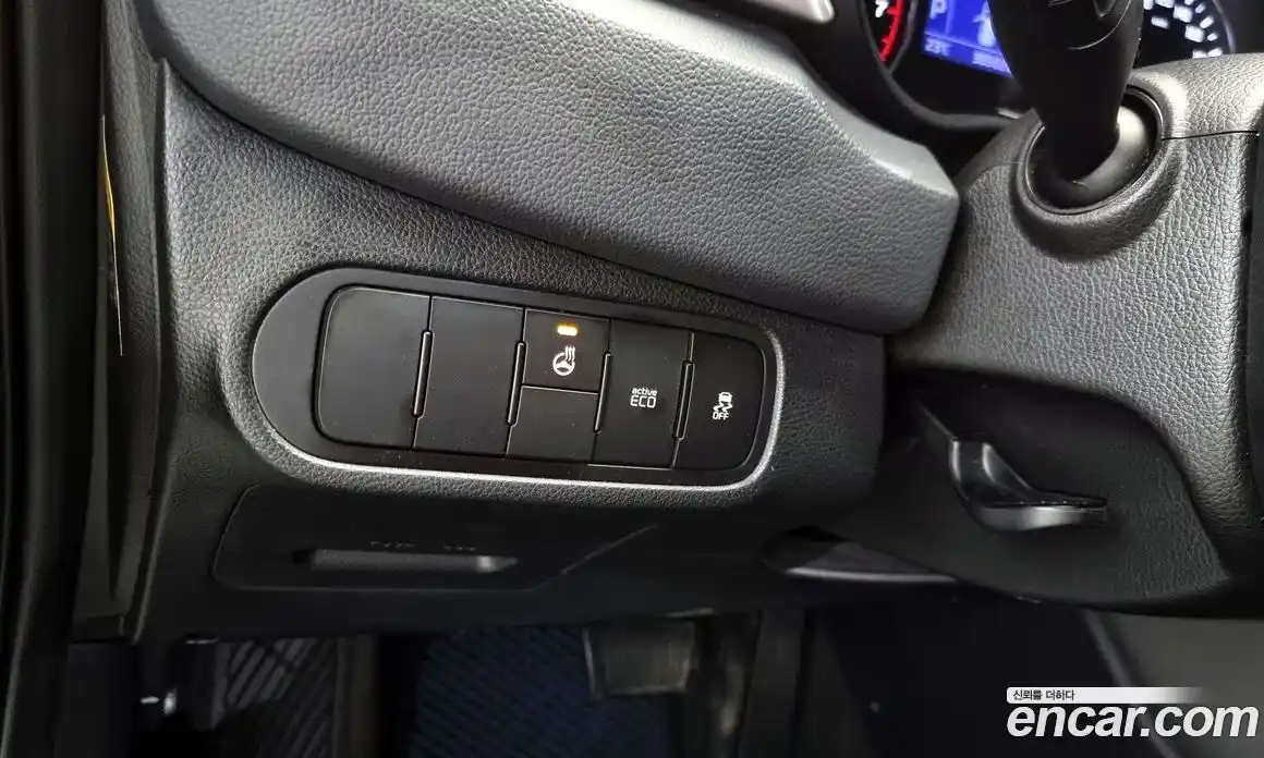 Kia Carens 2017 2.0 Автомат в Москве № 18838, фото 14