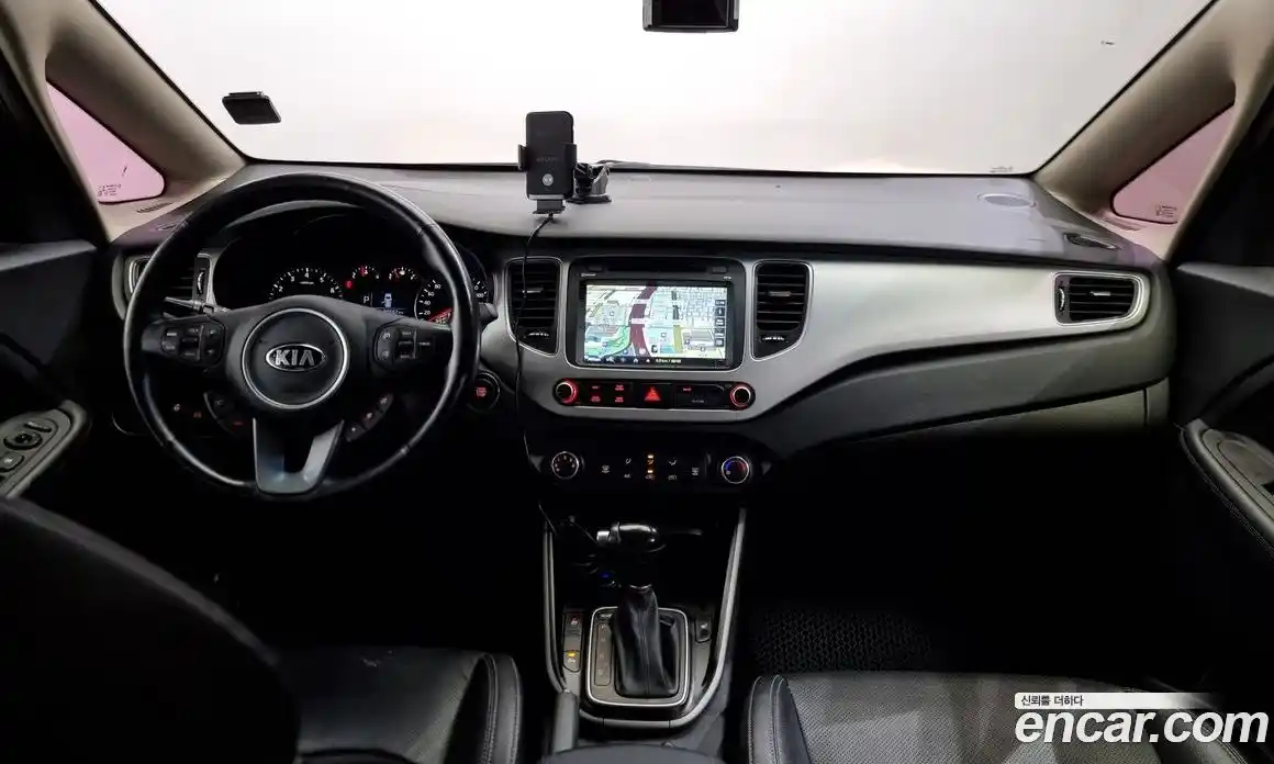 Kia Carens 2017 2.0 Автомат в Москве № 18838, фото 6