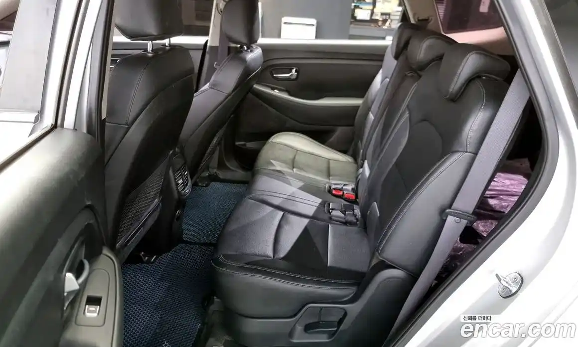 Kia Carens 2017 2.0 Автомат в Москве № 18838, фото 7