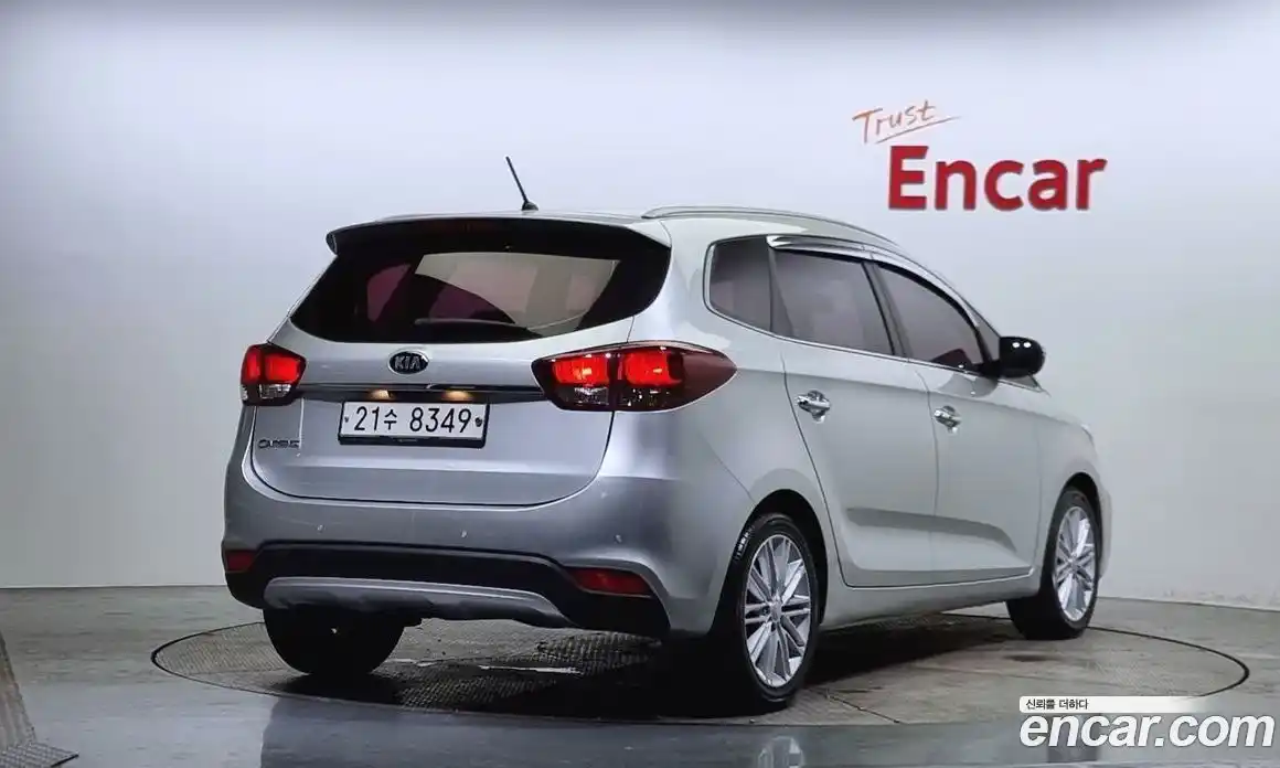 Kia Carens 2017 2.0 Автомат в Москве № 18838, фото 8