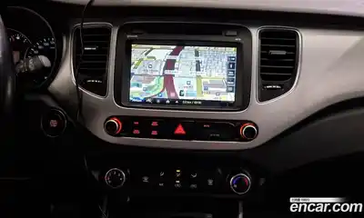 Kia Carens 2017 2.0 Автомат в Москве № 18838, миниатюра 9