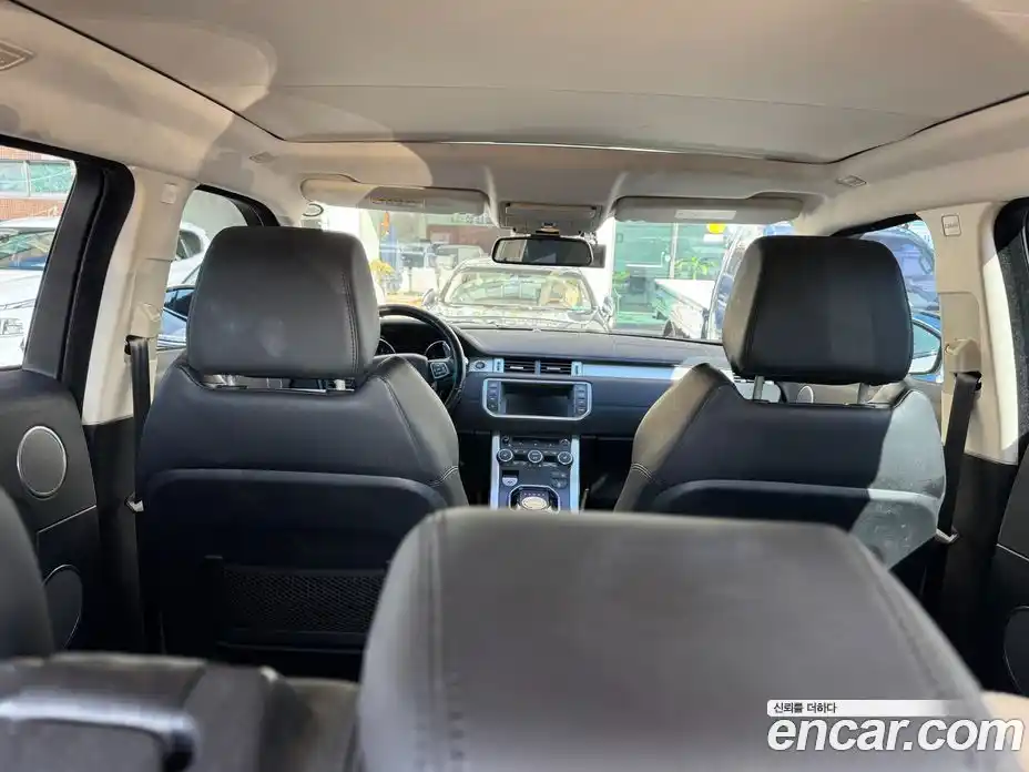 Land Rover Range-Rover Evoque 2015 2.2 Автомат в Москве № 190523, фото 12
