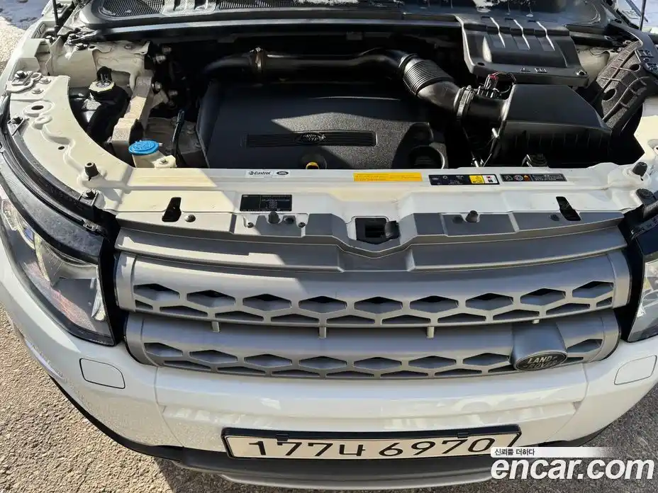 Land Rover Range-Rover Evoque 2015 2.2 Автомат в Москве № 190523, фото 6