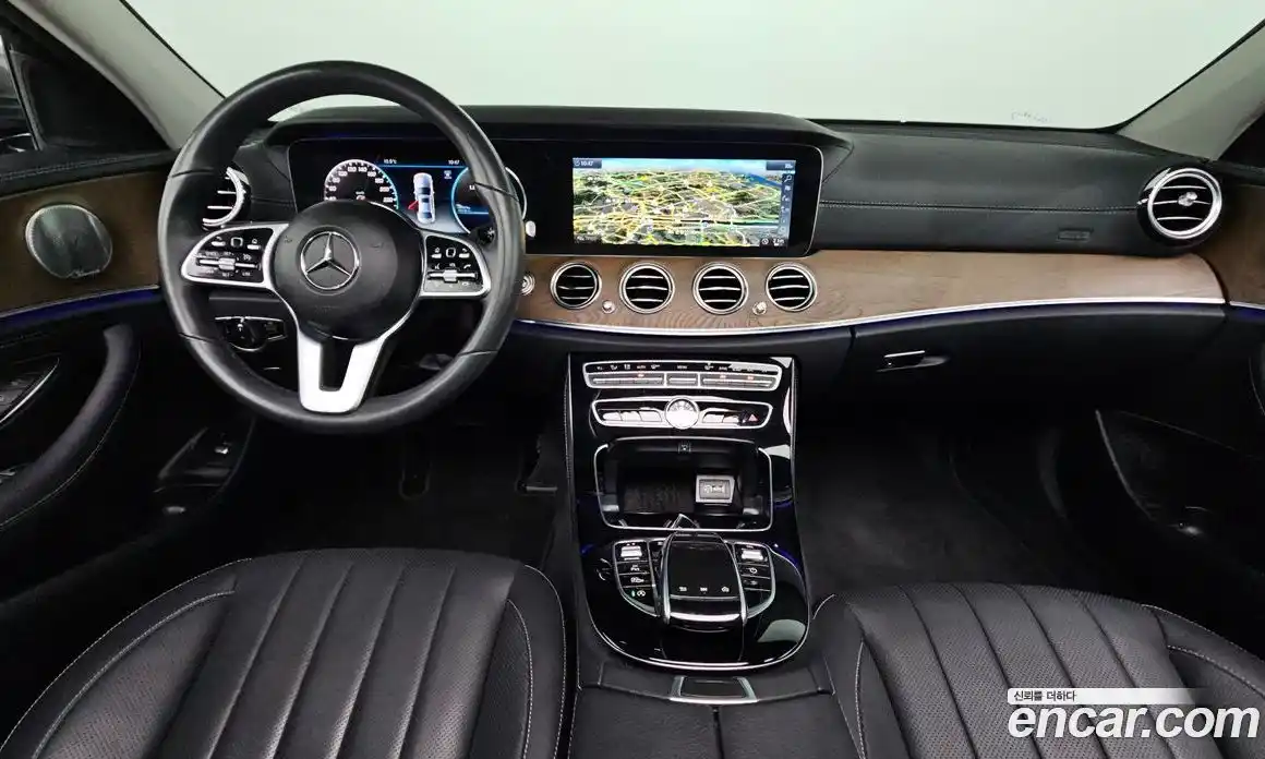 Mercedes-Benz E-Class 2019 2.0 Автомат в Москве № 193064, фото 12