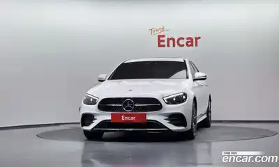 Mercedes-Benz E-Class 2023 1.9 Автомат в Москве № 193828, миниатюра 2