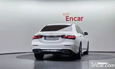 Mercedes-Benz E-Class 2023 1.9 Автомат в Москве № 193828, миниатюра 3