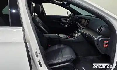 Mercedes-Benz E-Class 2023 1.9 Автомат в Москве № 193828, миниатюра 10