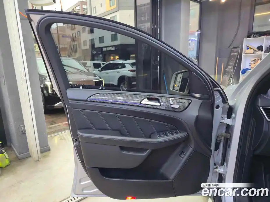 Mercedes-Benz GLE-Class 2017 5.5 Автомат в Москве № 194803, фото 15