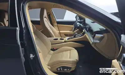 Porsche Panamera 2020 3.0 Автомат в Москве № 197461, миниатюра 10