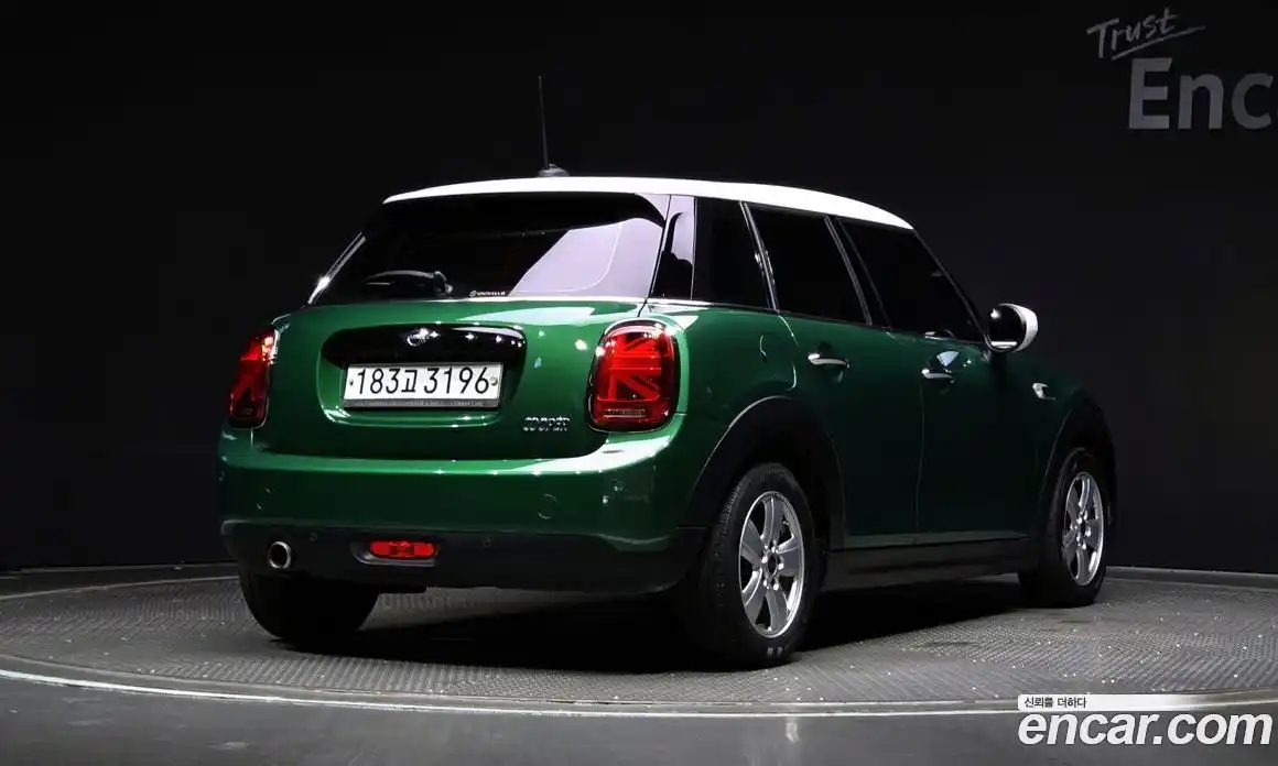 Mini Cooper 2020 1.5 Автомат в Москве № 198449, фото 15