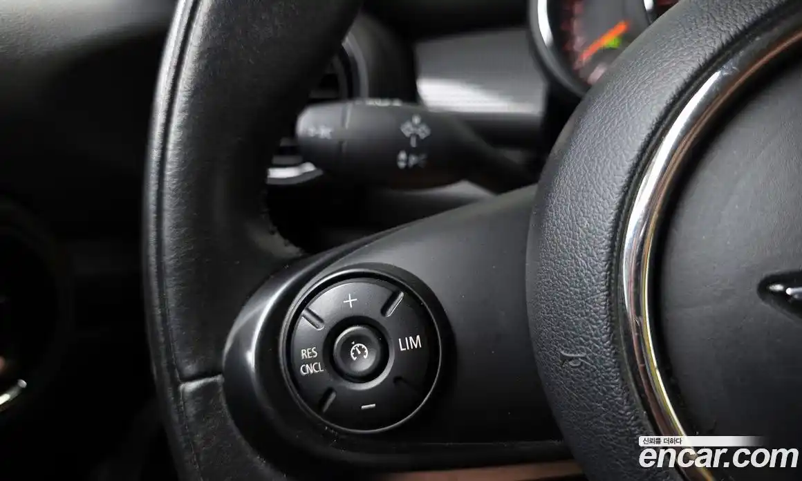 Mini Cooper 2020 1.5 Автомат в Москве № 198449, фото 6