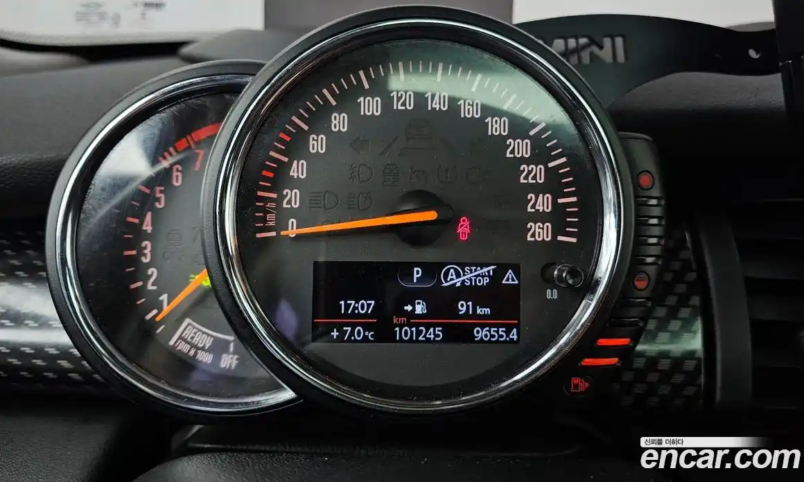 Mini Cooper 2015 2.0 Автомат в Москве № 198453, фото 3